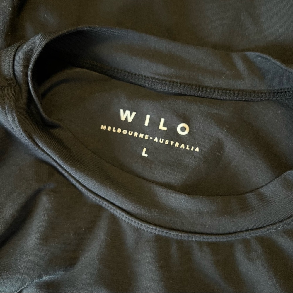 Wilo Black Long Sleeve Top Women's Size Large T-14 - Picture 4 of 5